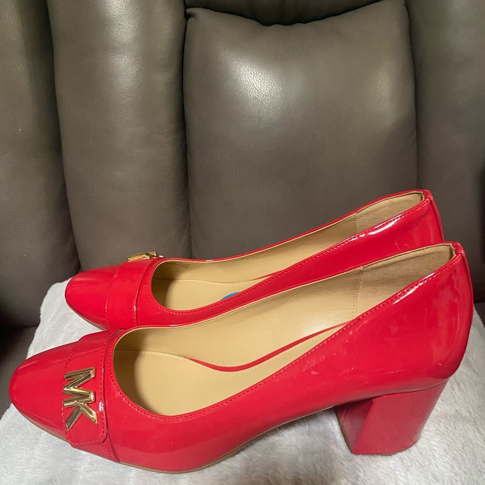 Michael Kors Patent leather shoes